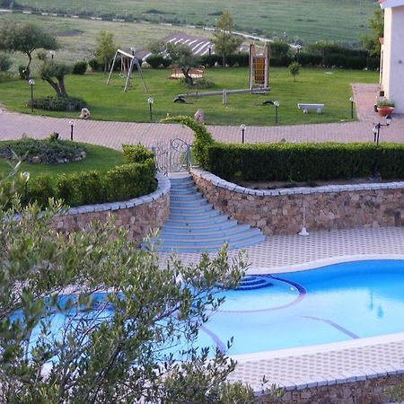 Tenuta Su Vrau Posada  Ngoại thất bức ảnh