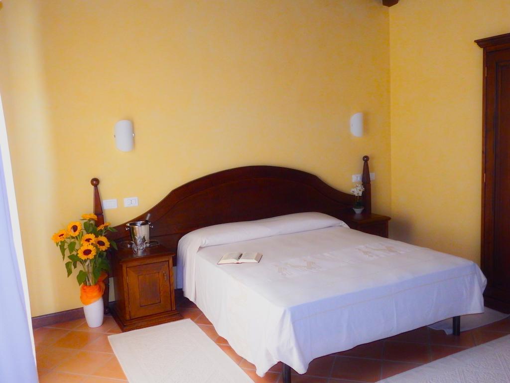 Tenuta Su Vrau Posada  Ngoại thất bức ảnh